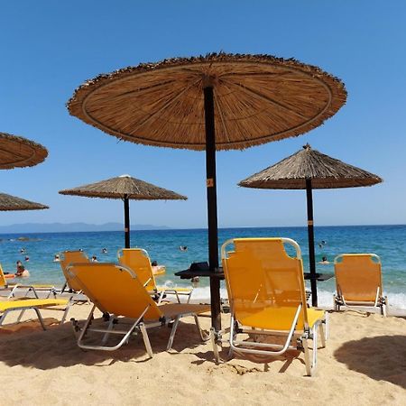 Stonehouse & Casa Al Sole E Al Mare Villa Nea Roda Ngoại thất bức ảnh