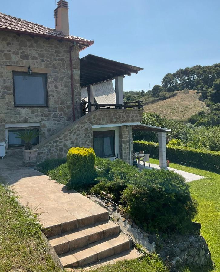 Stonehouse & Casa Al Sole E Al Mare Villa Nea Roda Ngoại thất bức ảnh