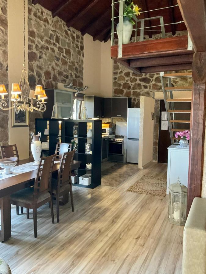 Stonehouse & Casa Al Sole E Al Mare Villa Nea Roda Ngoại thất bức ảnh